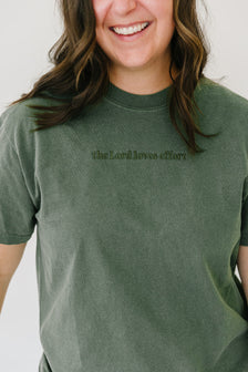 Lord Loves Effort Embroidered Tee